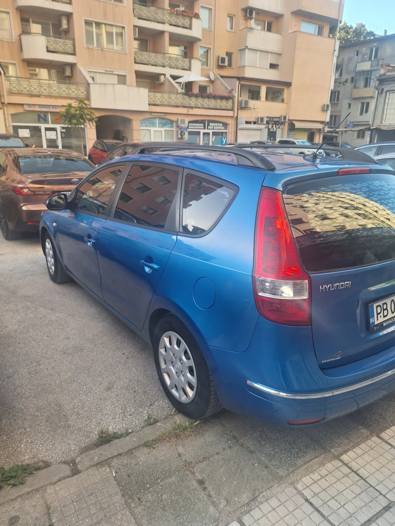 Hyundai I30 1.6CRDI, снимка 6 - Автомобили и джипове - 55357065