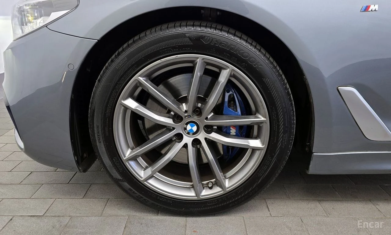 BMW 530 * ФИКСИРАНА ЦЕНА ДО БЪЛГАРИЯ * АВТОКРЕДИТ, снимка 6 - Автомобили и джипове - 55423258