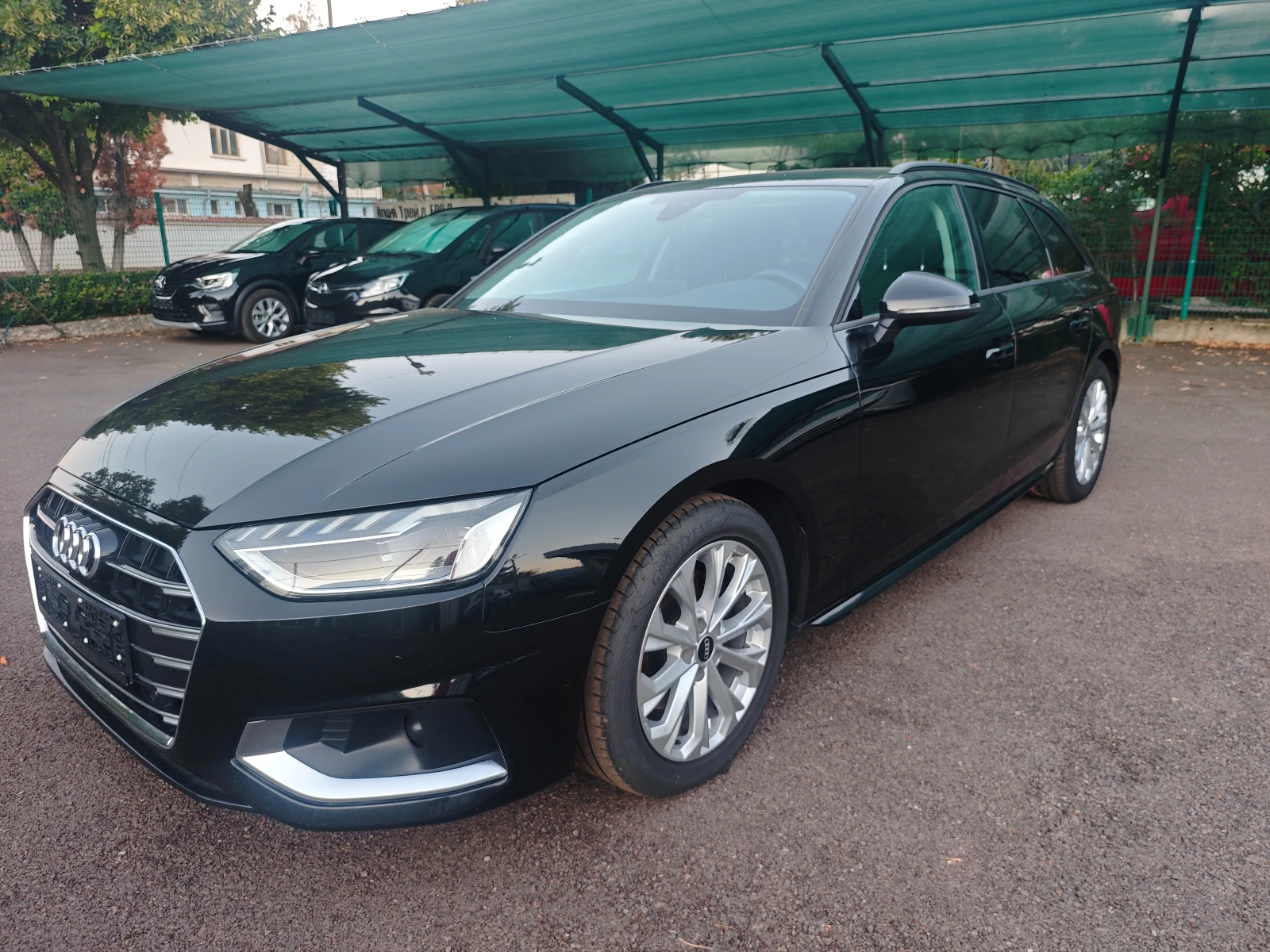 Audi A4 2.0TDI-Avant-Automat-Matrix, снимка 2 - Автомобили и джипове - 55597319