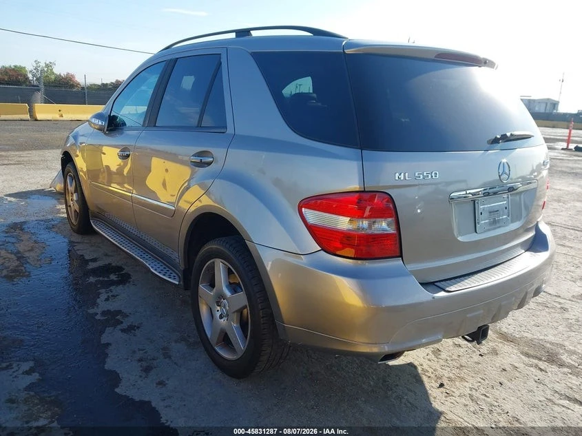 Mercedes-Benz ML 550 5.5L V-8 DOHC, VVT, PREMIUM , 388HP* КЛИП НА МОТОР, снимка 3 - Автомобили и джипове - 55678967