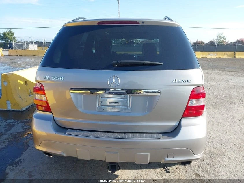 Mercedes-Benz ML 550 5.5L V-8 DOHC, VVT, PREMIUM , 388HP* КЛИП НА МОТОР, снимка 16 - Автомобили и джипове - 55678967