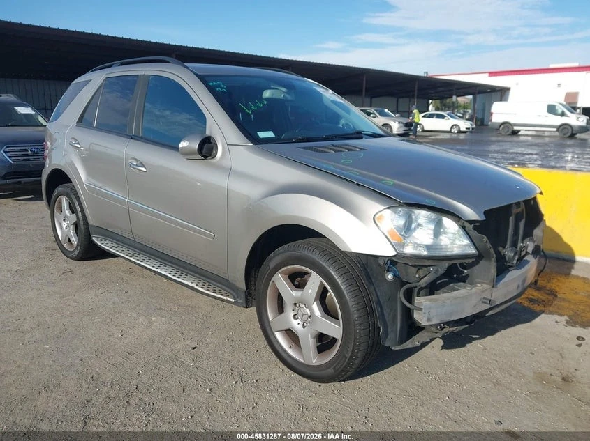 Mercedes-Benz ML 550 5.5L V-8 DOHC, VVT, PREMIUM , 388HP* КЛИП НА МОТОР