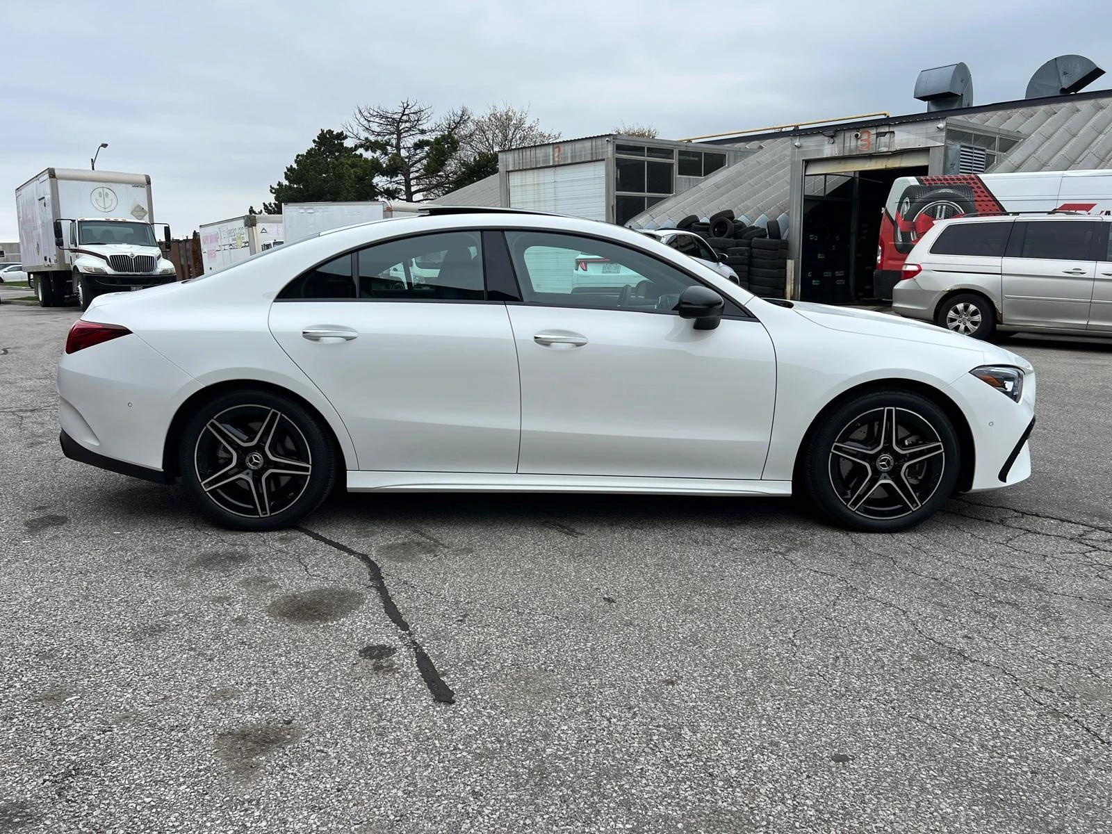 Mercedes-Benz CLA 250, снимка 3 - Автомобили и джипове - 55689221