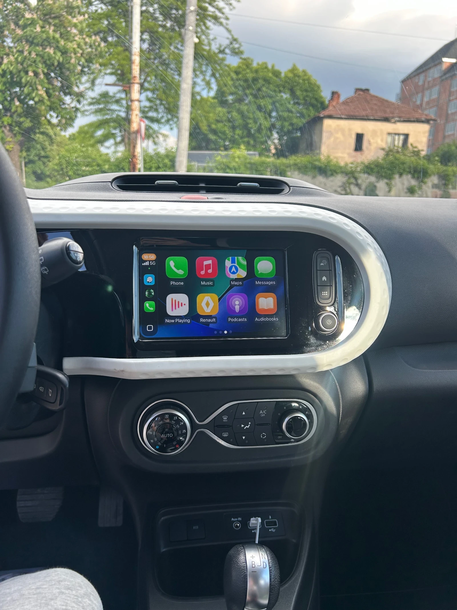 Renault Twingo, снимка 8 - Автомобили и джипове - 55777844