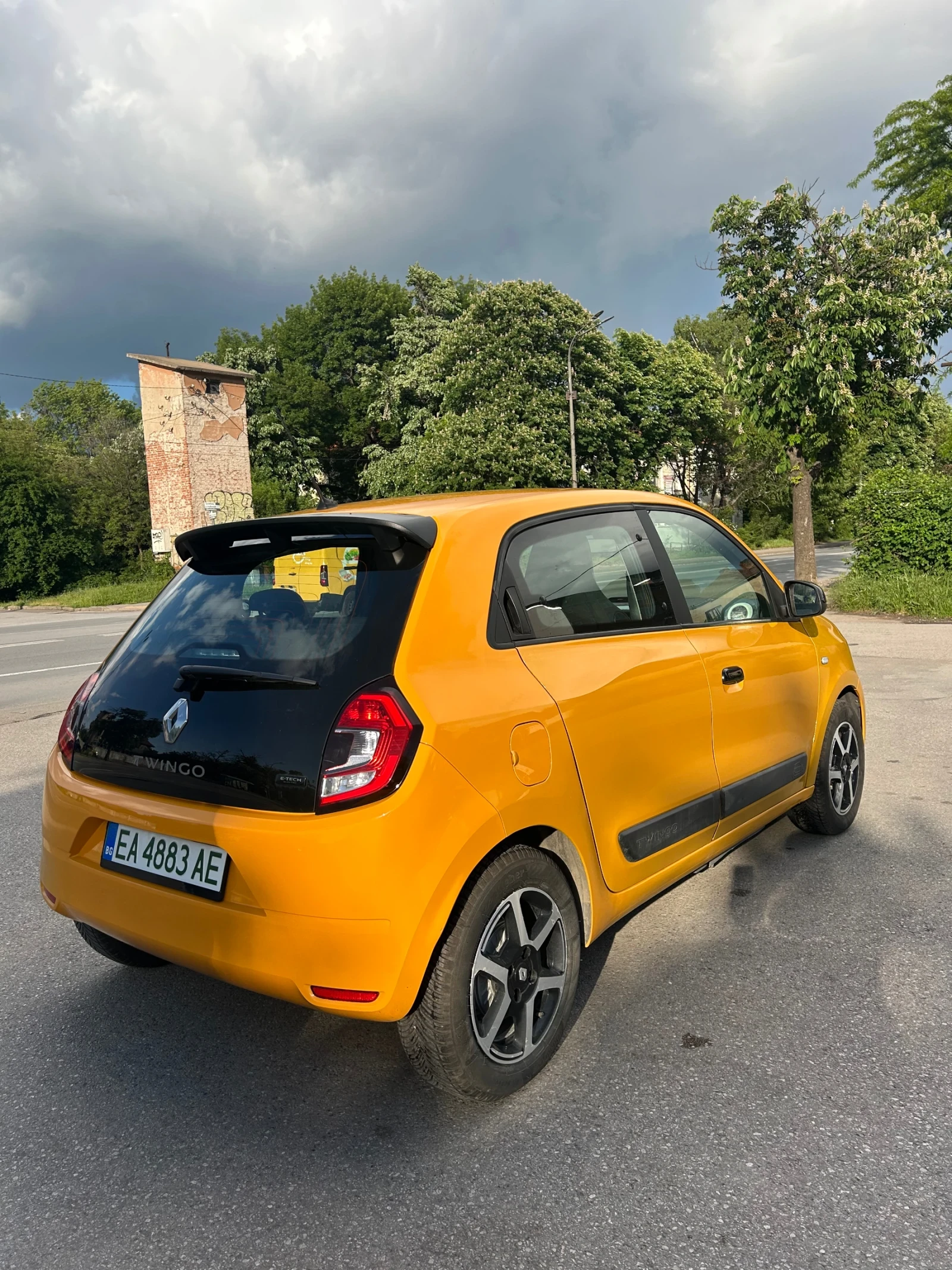 Renault Twingo, снимка 5 - Автомобили и джипове - 55777844