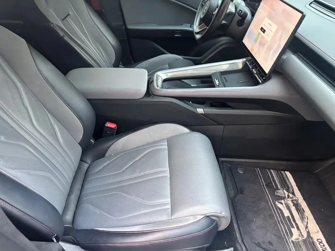 Zeekr 7 GT, снимка 13 - Автомобили и джипове - 56718698