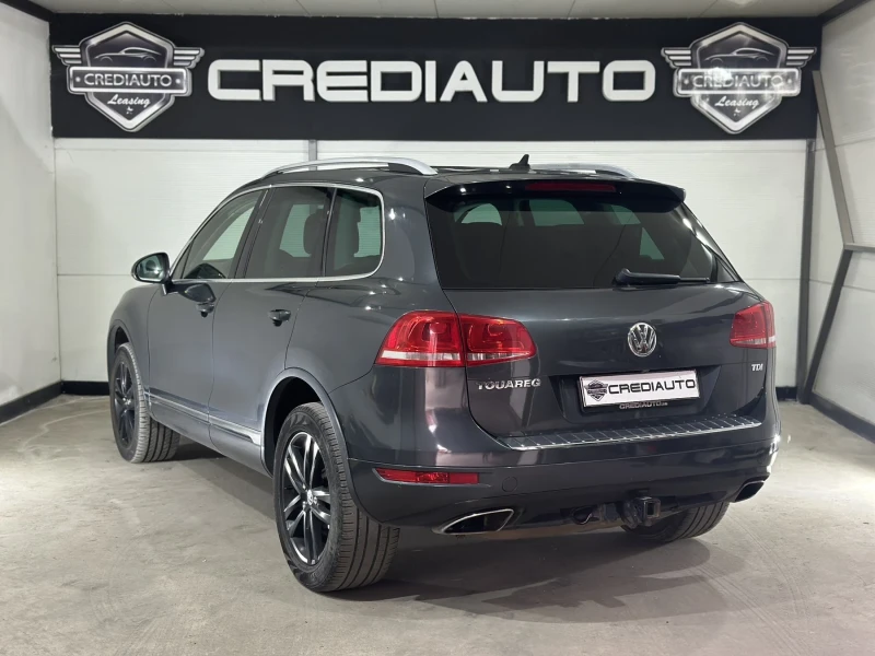 VW Touareg 3.0 TDI, снимка 6 - Автомобили и джипове - 52160576