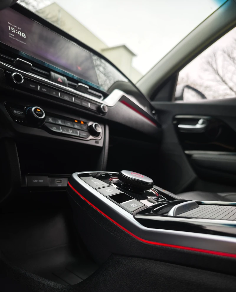 Kia Niro EV - 64 kW, снимка 16 - Автомобили и джипове - 53191464