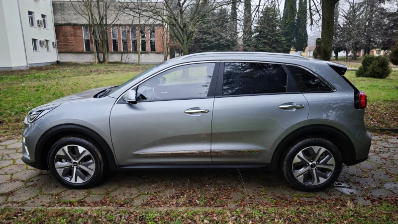Kia Niro EV - 64 kW, снимка 7 - Автомобили и джипове - 53191464