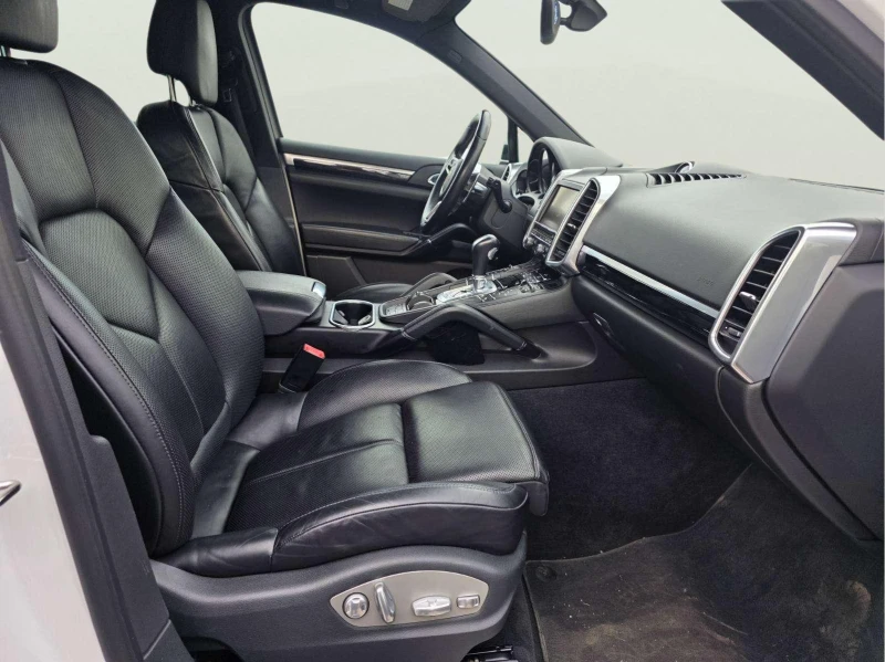 Porsche Cayenne 3.6, снимка 9 - Автомобили и джипове - 53448327