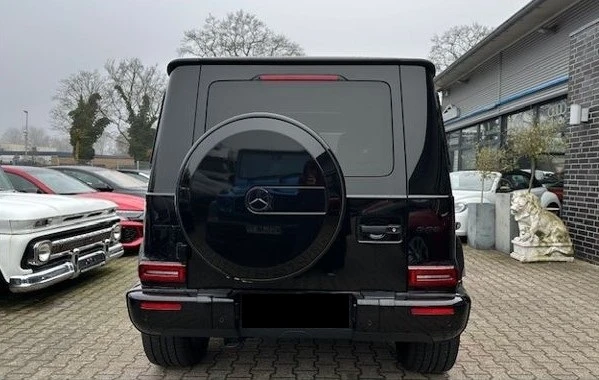 Mercedes-Benz G 63 AMG /4MATIC/EXCLUSIV/NIGHT/BURMESTER/360/MULTIBEAM/22/, снимка 5 - Автомобили и джипове - 49386461