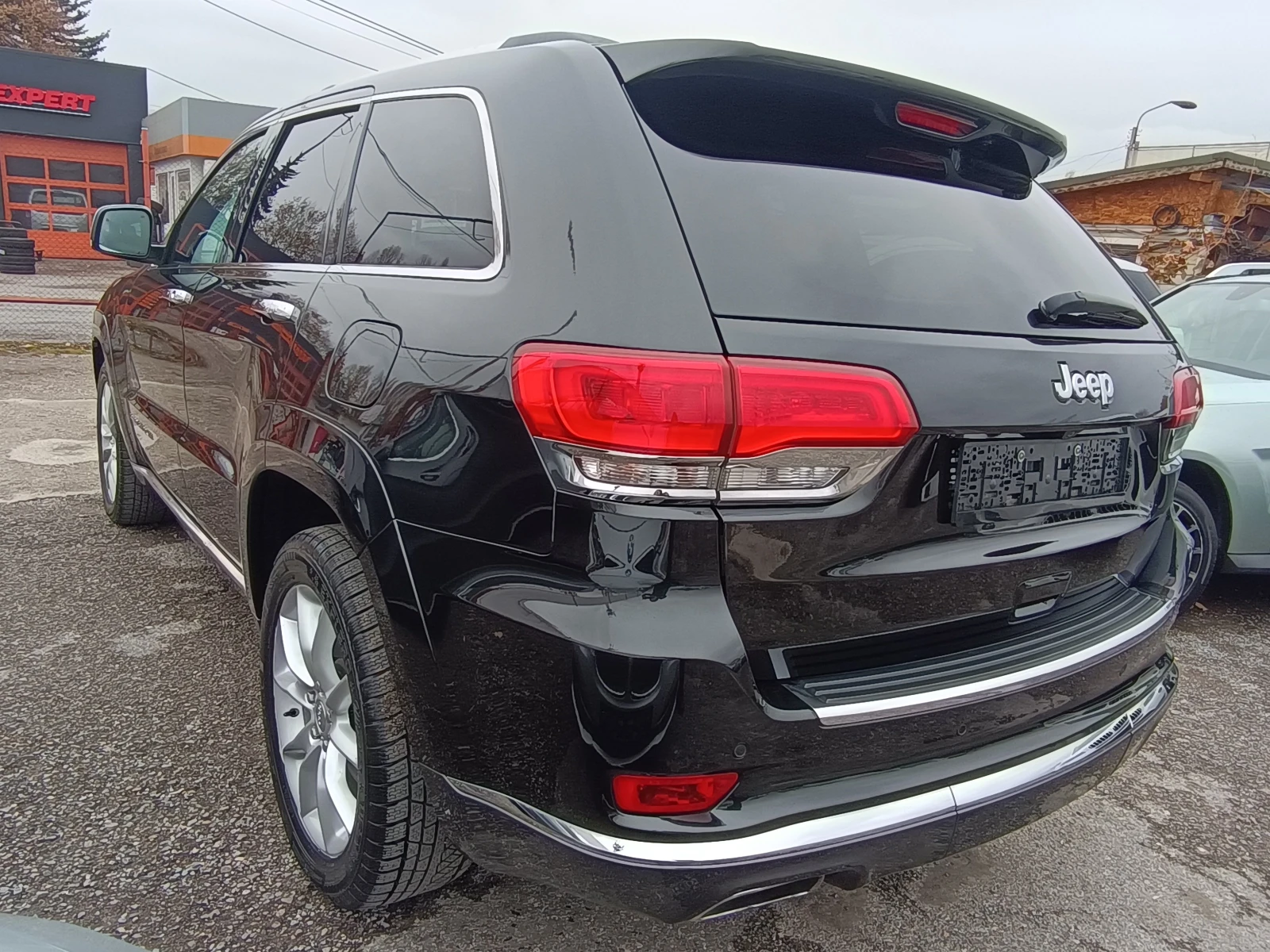 Jeep Grand cherokee 107хил.км-ИСТИНСКИ !!"SUMMIT" ! ШВЕЙЦАРИЯ  - изображение 3