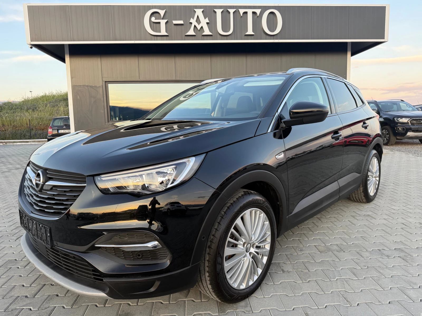 Opel Grandland X 1.2i  | Mobile.bg   1
