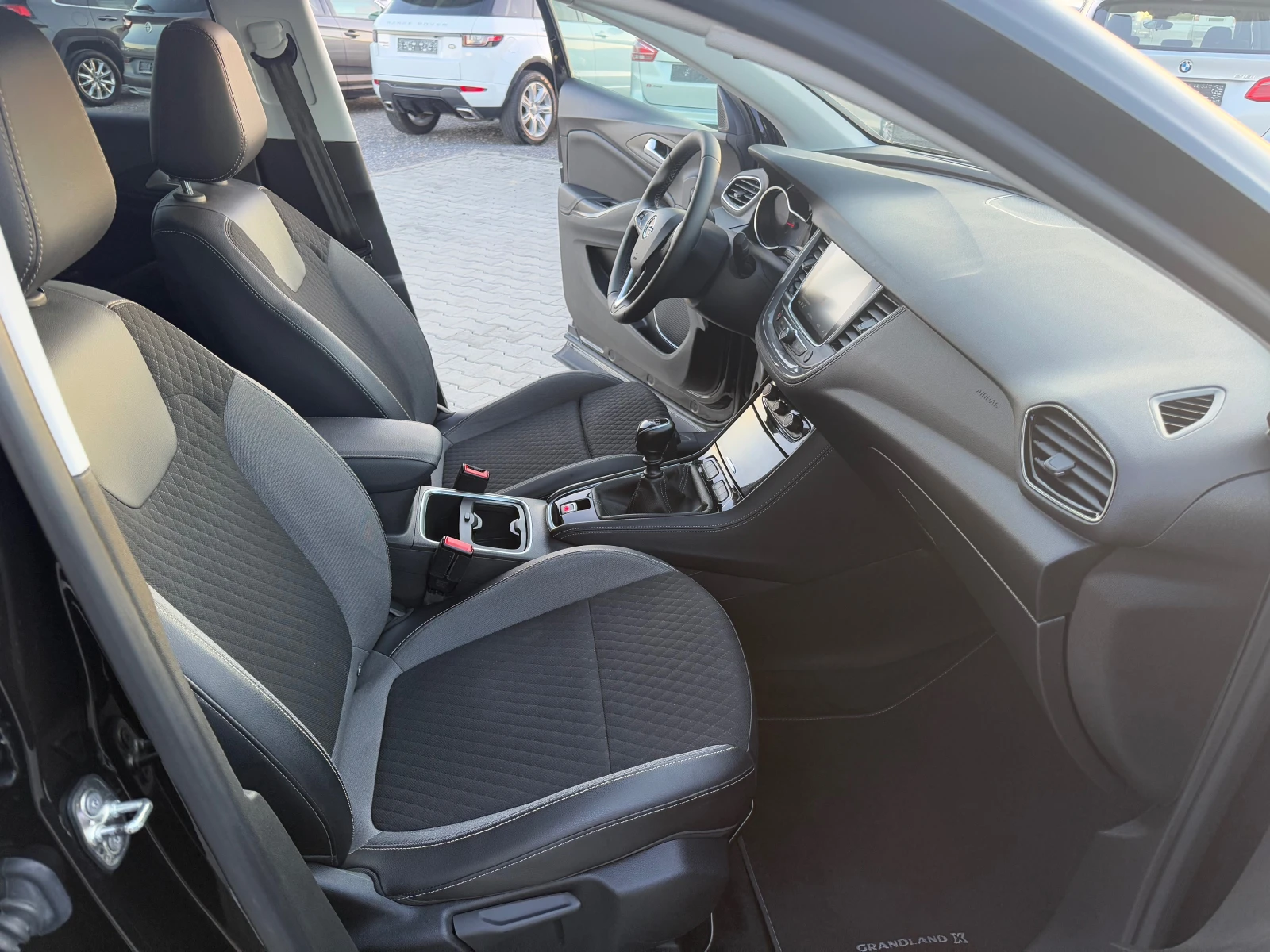 Opel Grandland X 1.2i  | Mobile.bg   15