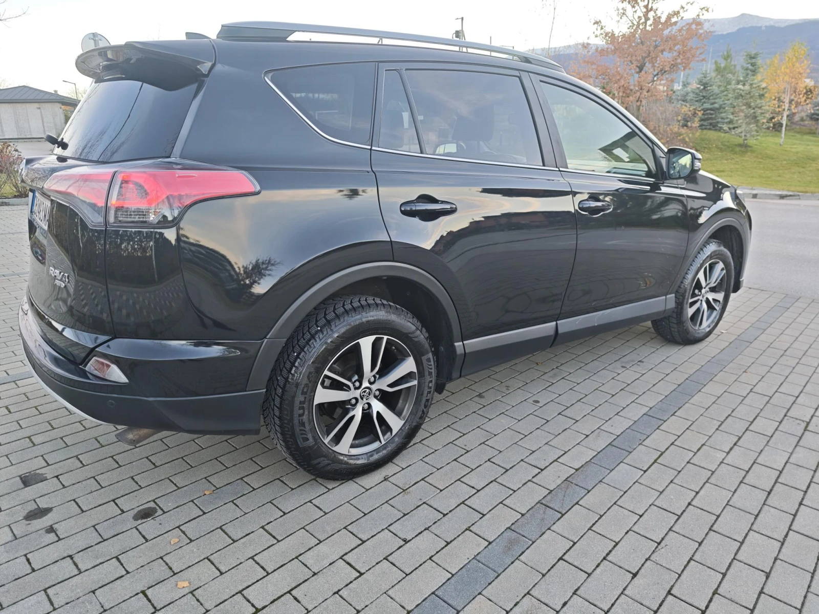 Toyota Rav4 2.0 4x4 VVTi LUXURY - изображение 6