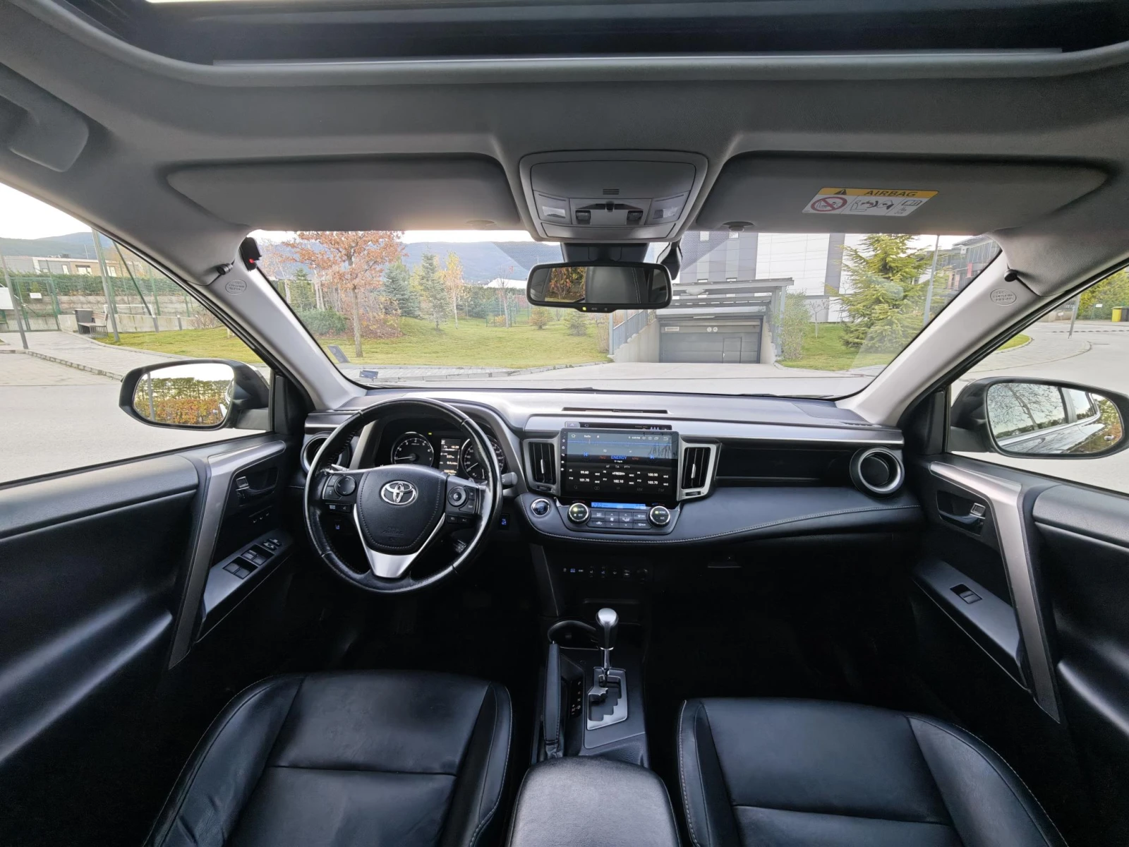 Toyota Rav4 2.0 4x4 VVTi LUXURY - изображение 10