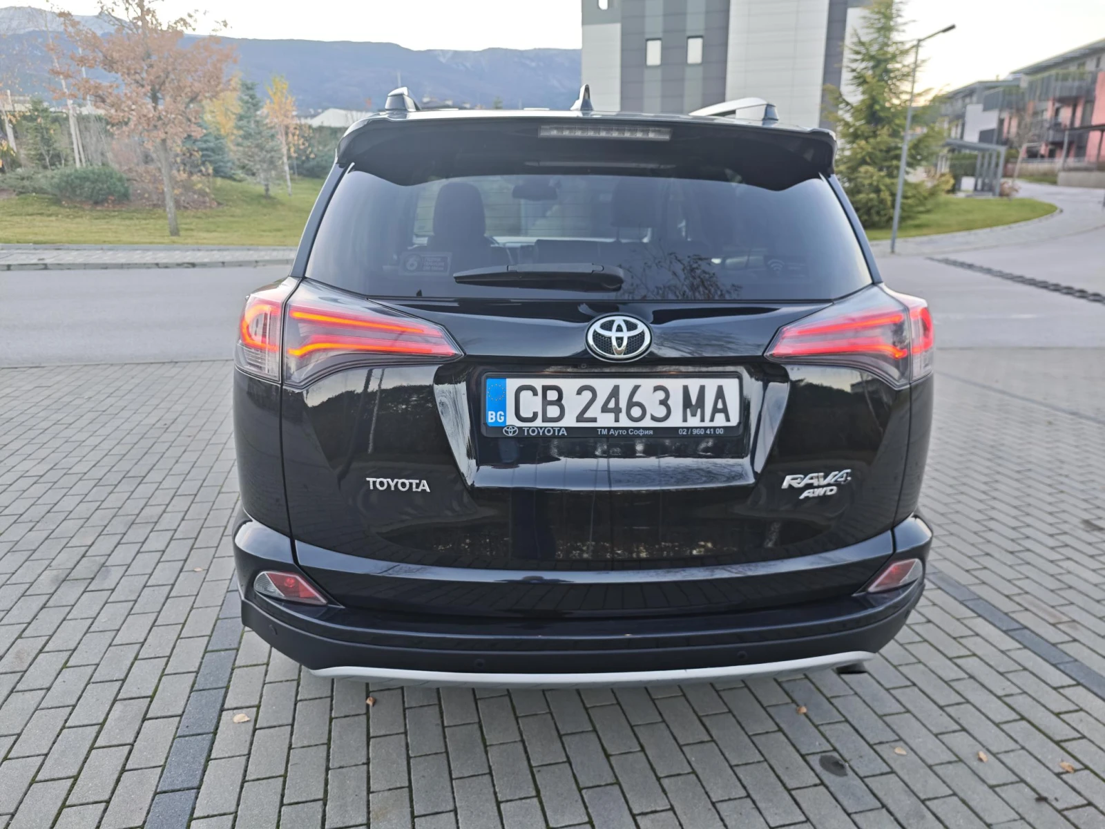 Toyota Rav4 2.0 4x4 VVTi LUXURY - изображение 5