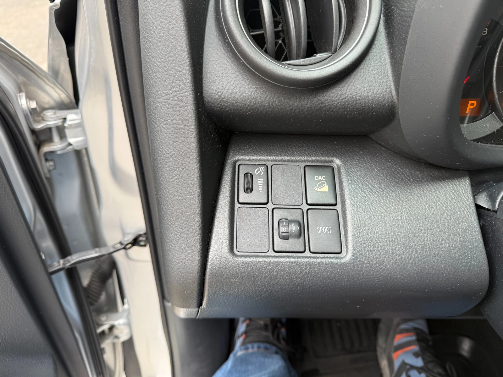 Toyota Rav4 VALVE MATIC, снимка 10 - Автомобили и джипове - 53953152