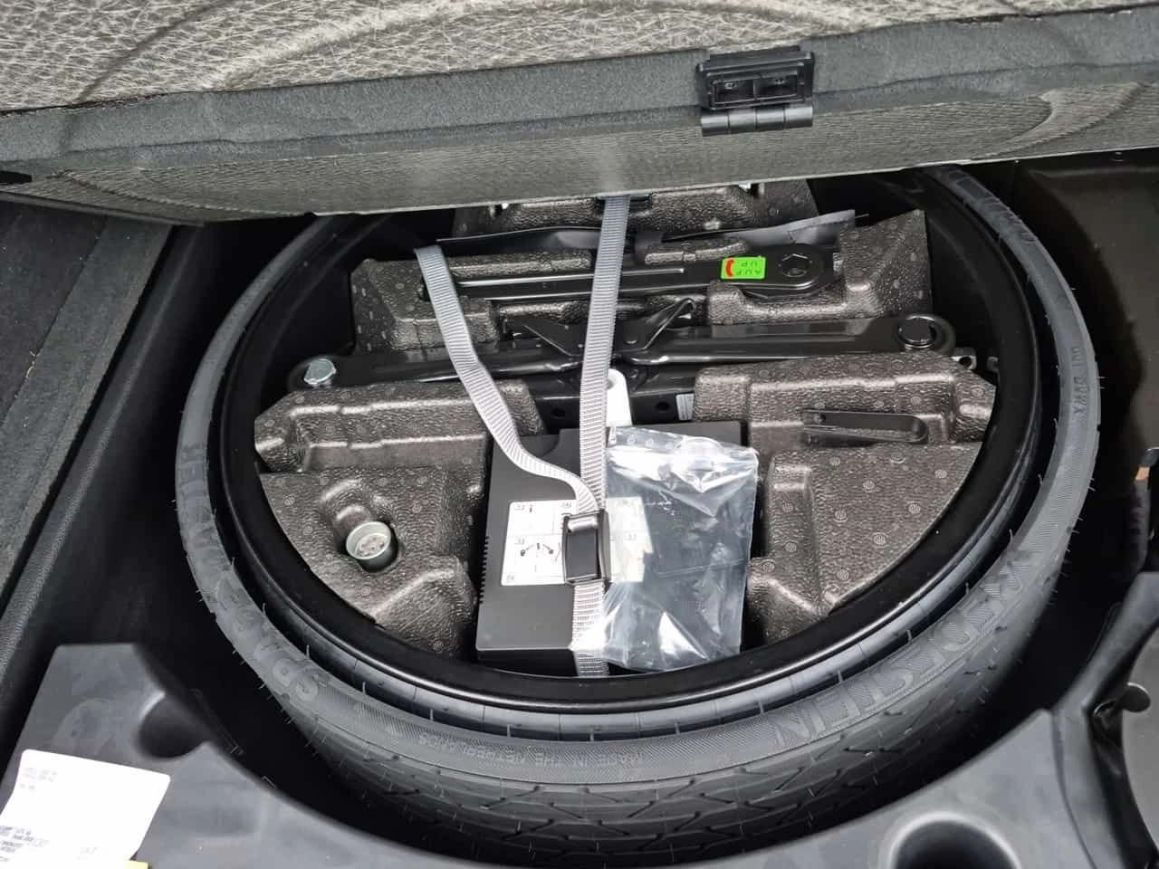 Audi Q8 55TFSI S-Line * PRESTIGE * CARFAX *  | Mobile.bg � ����������� 12