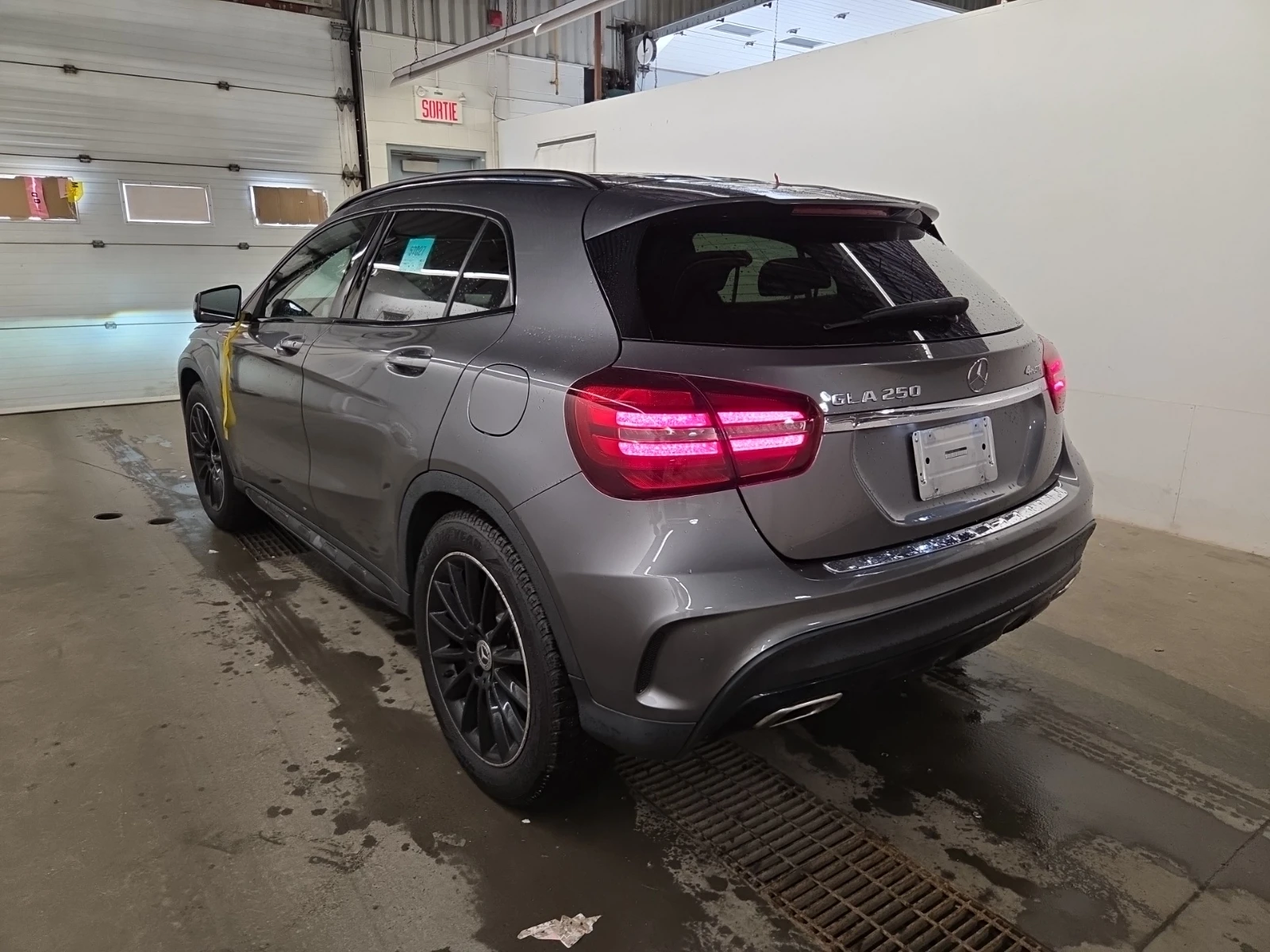 Mercedes-Benz GLA 250  4MATIC , снимка 5 - Автомобили и джипове - 54992403