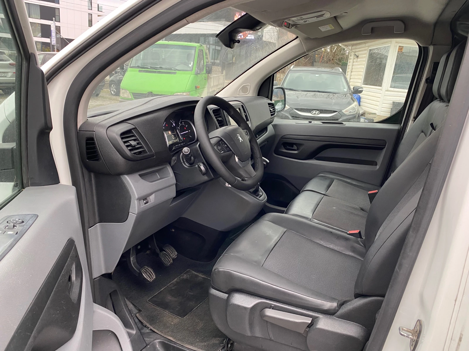 Peugeot Expert 1.6 HDI NAVI, снимка 16 - Бусове и автобуси - 53906056