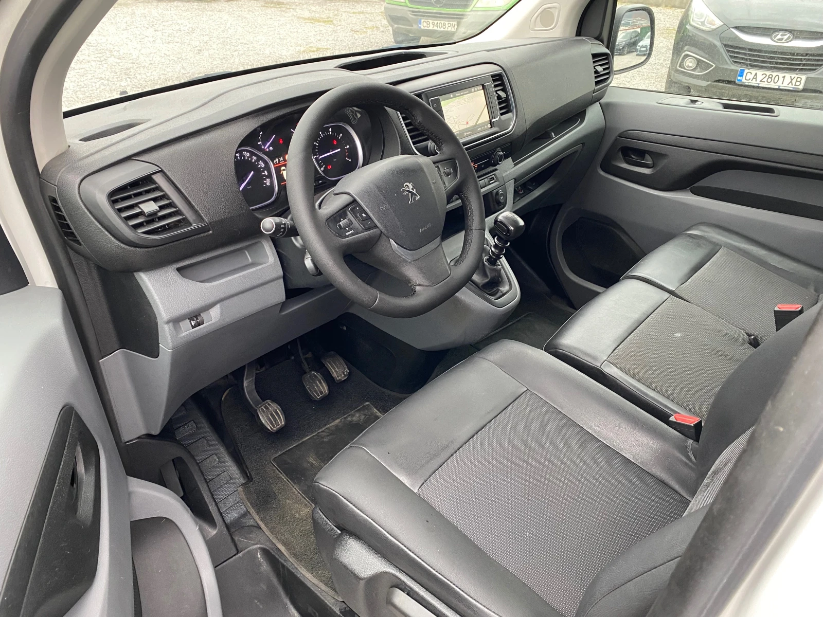 Peugeot Expert 1.6 HDI NAVI, снимка 12 - Бусове и автобуси - 53906056