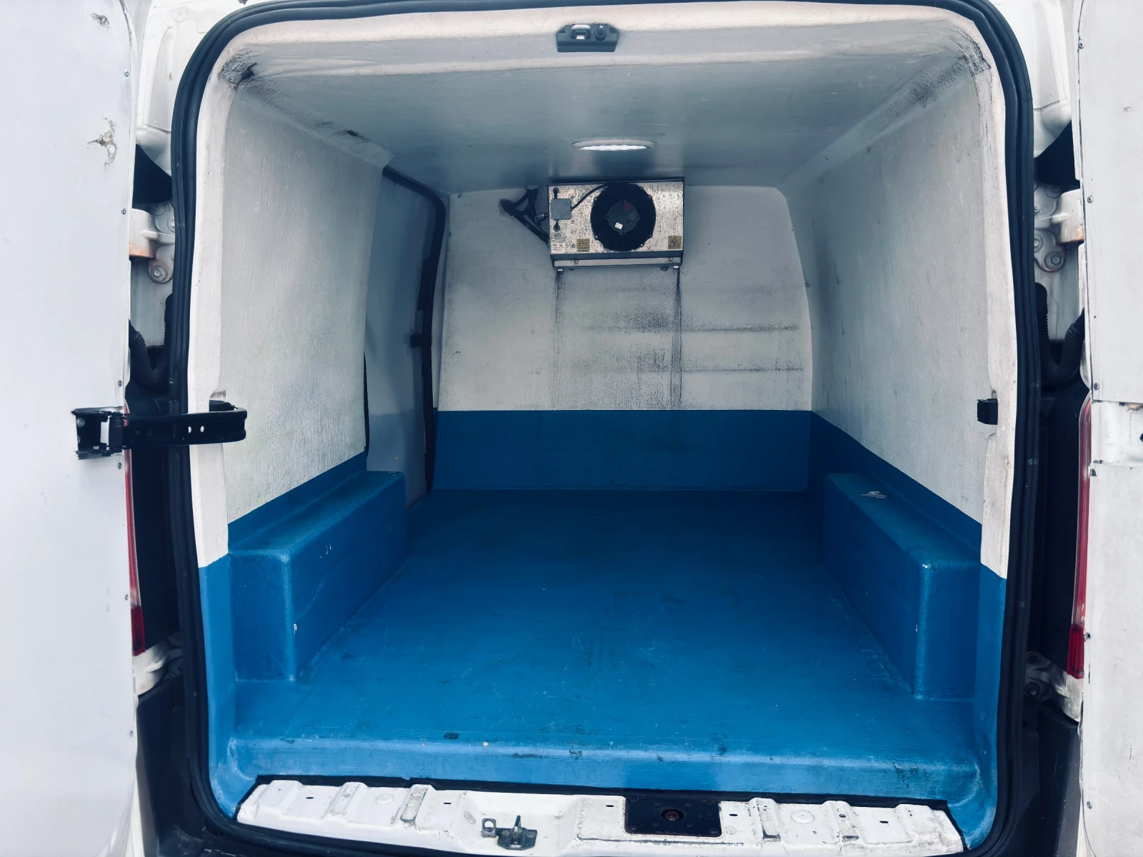 Ford Transit Custom Хладилен, снимка 4 - Бусове и автобуси - 54381788
