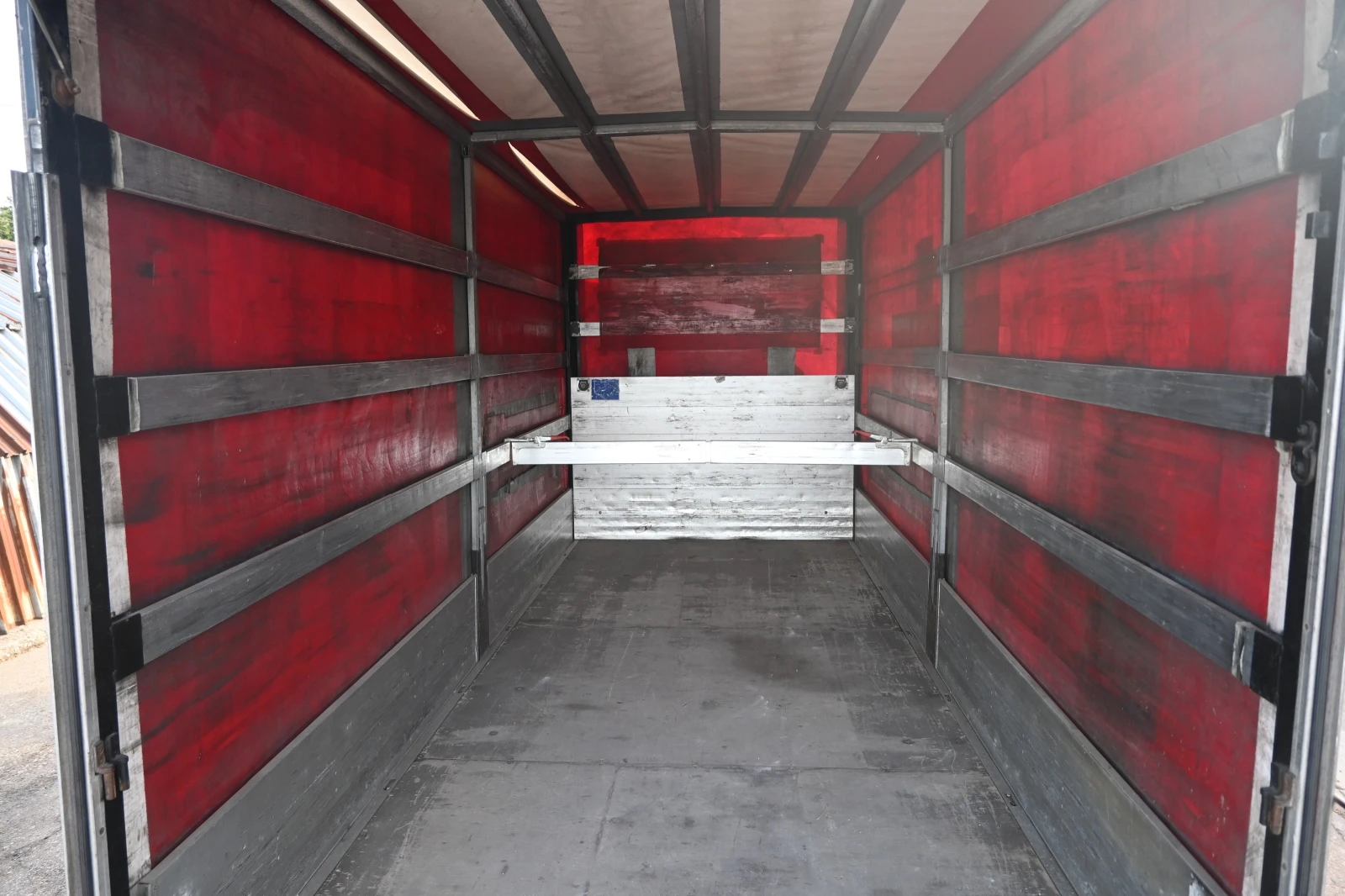 Mercedes-Benz Sprinter 310 10 ПАЛЕТА 310 CDI, снимка 8 - Бусове и автобуси - 55803022