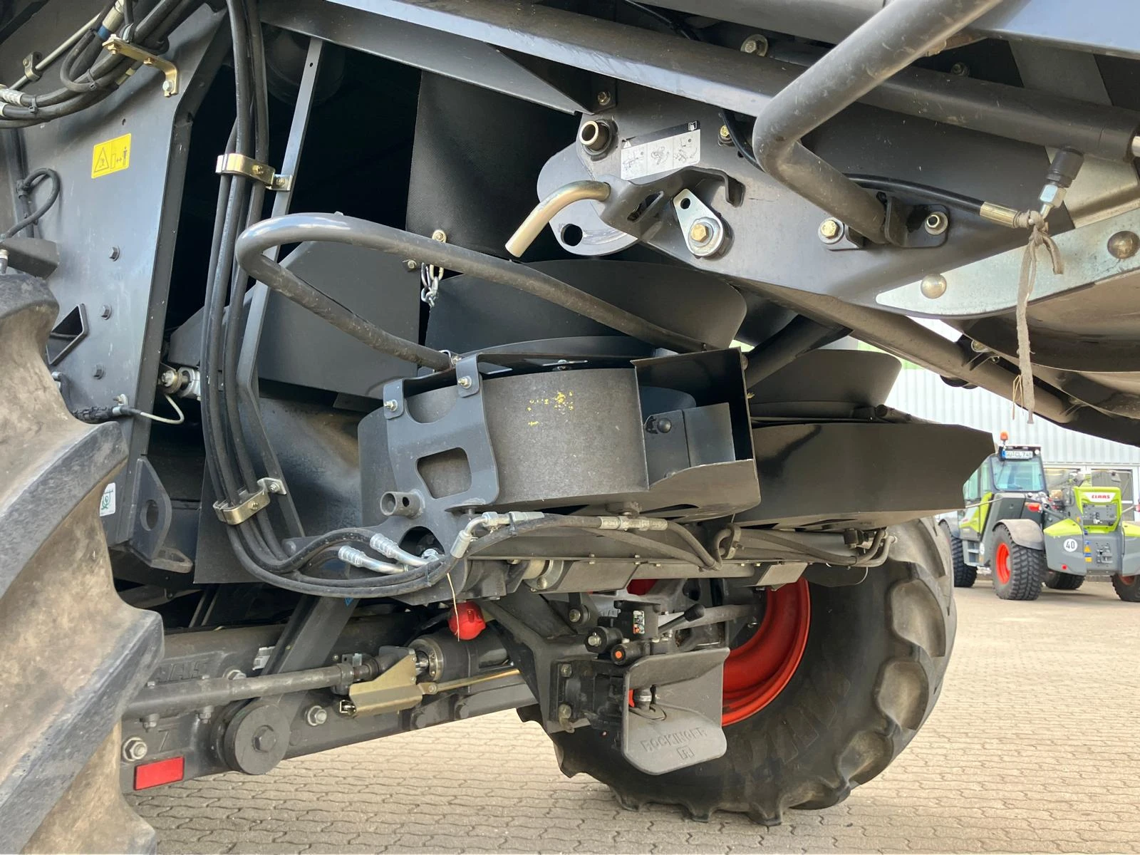 Комбайн Claas LEXION 770 TT CEMOS PACK + CLAAS VARIO 1230 ЛИЗИНГ - изображение 6