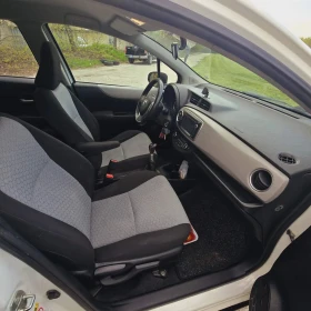 Toyota Yaris, снимка 8
