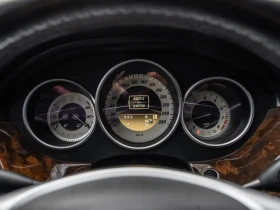 Mercedes-Benz CLS 550 4MATIC / AMG-PKG / ОБДУХ / ПОДГРЕВИ / ПАНО, снимка 11