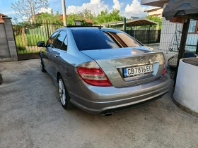 Mercedes-Benz C 320, снимка 10