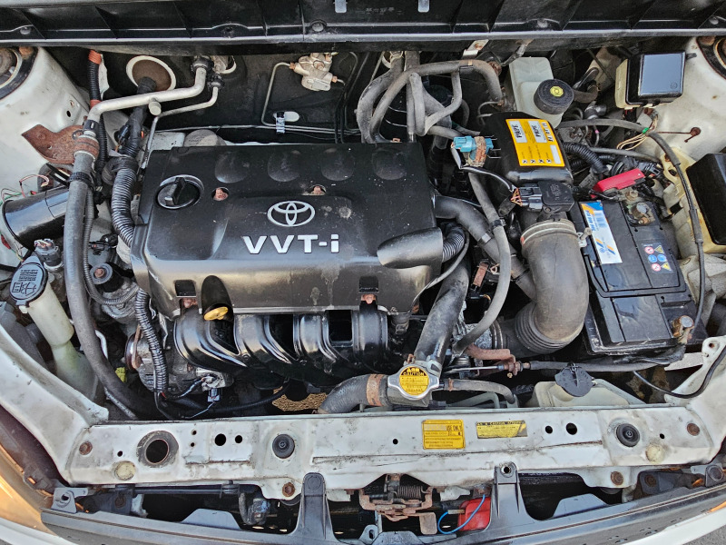 Toyota Yaris verso, снимка 10 - Автомобили и джипове - 46342932