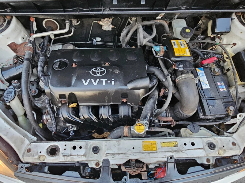 Toyota Yaris verso, снимка 10 - Автомобили и джипове - 47404122