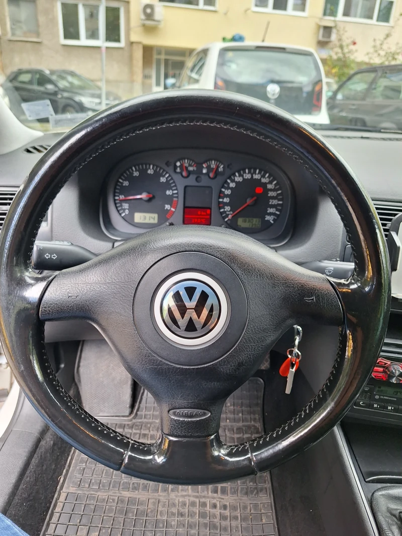 VW Golf 4 Бензин/ Газ , снимка 6 - Автомобили и джипове - 47482818