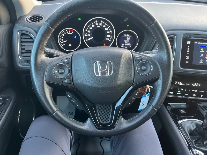 Honda Hr-v 1.5i 101h.km Top, снимка 11 - Автомобили и джипове - 48921648