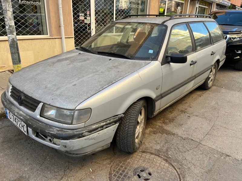 VW Passat, снимка 2 - Автомобили и джипове - 49004379