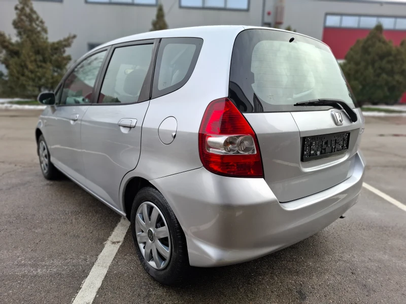 Honda Jazz 1.2i * EURO 4 * КЛИМАТИК * ЛИЗИНГ * , снимка 6 - Автомобили и джипове - 49330906