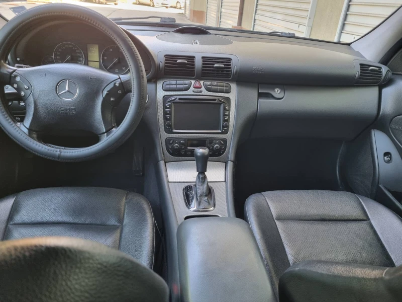 Mercedes-Benz C 200 Kompressor/Classic/Газ-Бензин, снимка 5 - Автомобили и джипове - 51697432