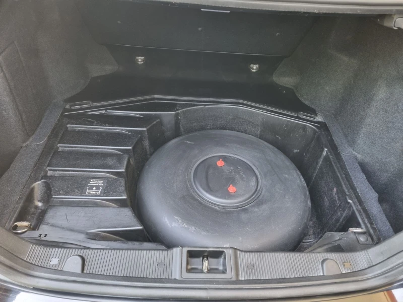 Mercedes-Benz C 200 Kompressor/Classic/Газ-Бензин, снимка 13 - Автомобили и джипове - 51697432