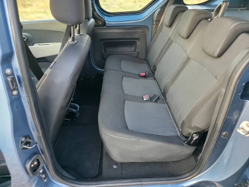 Dacia Dokker 1.5 DCI 90 EU5, снимка 9 - Автомобили и джипове - 52149273