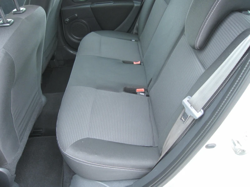 Renault Clio 1, 5-dci, снимка 11 - Автомобили и джипове - 51843035