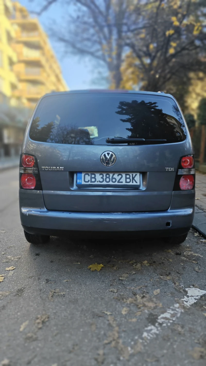 VW Touran, снимка 2 - Автомобили и джипове - 52418248