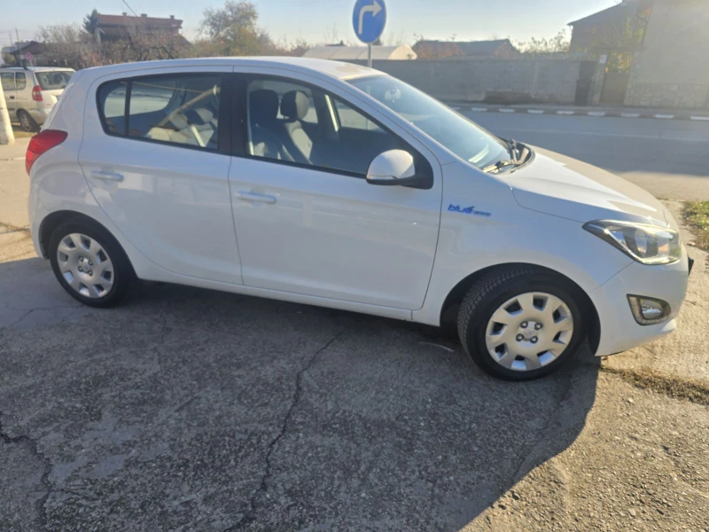 Hyundai I20 1.2i, снимка 4 - Автомобили и джипове - 52649625