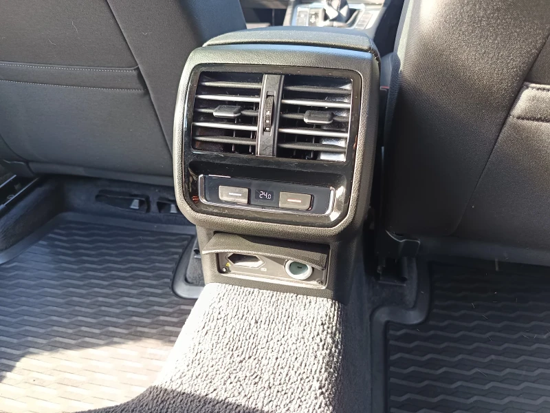 VW Passat 2.0 TDI, снимка 12 - Автомобили и джипове - 52504846