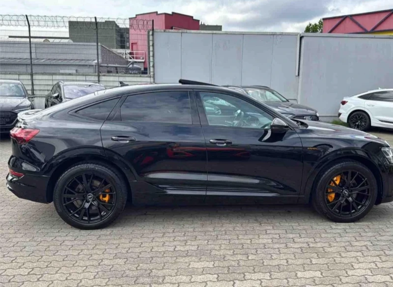 Audi E-Tron Quatro/Sportback/2xSline/Edition Bkack/Pano/Kam, снимка 8 - Автомобили и джипове - 52658077