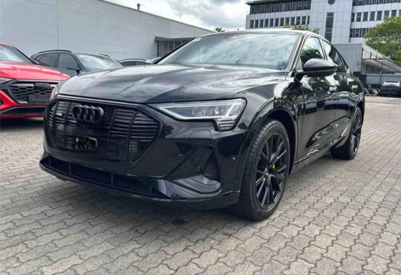 Audi E-Tron Quatro/Sportback/2xSline/Edition Bkack/Pano/Kam, снимка 3 - Автомобили и джипове - 52658077
