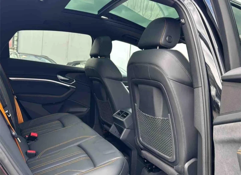 Audi E-Tron Quatro/Sportback/2xSline/Edition Bkack/Pano/Kam, снимка 14 - Автомобили и джипове - 52658077