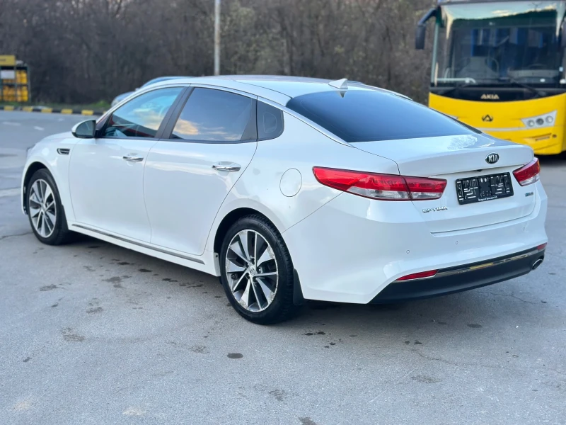 Kia Optima 1.7CRDi Navigaciq* Kamera* Klimatronik, снимка 7 - Автомобили и джипове - 52868719