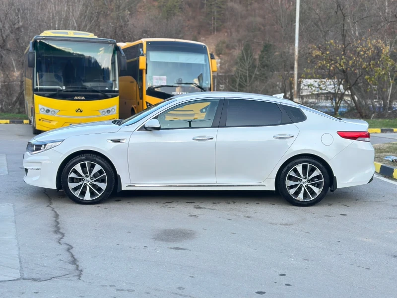 Kia Optima 1.7CRDi Navigaciq* Kamera* Klimatronik, снимка 8 - Автомобили и джипове - 52868719